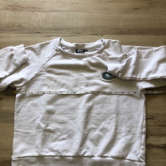 Zyia White Crewneck Pullover Sweater - Picture 8 of 8